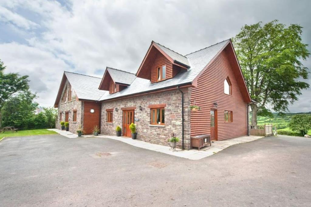 Beech Tree Eco Lodge Брекън Екстериор снимка